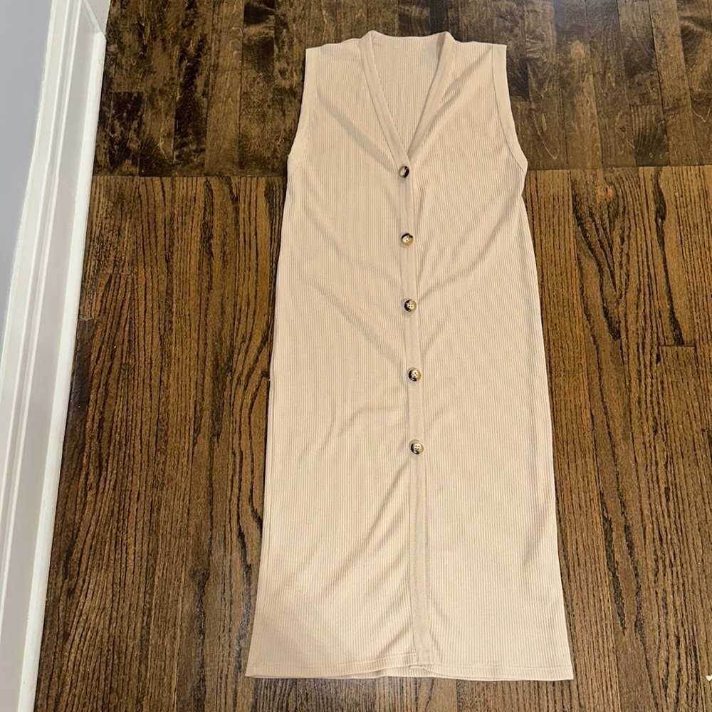 Zara V Neck Long Tan Sleeveless Button Down Women’s Vest Cardigan Size Small
